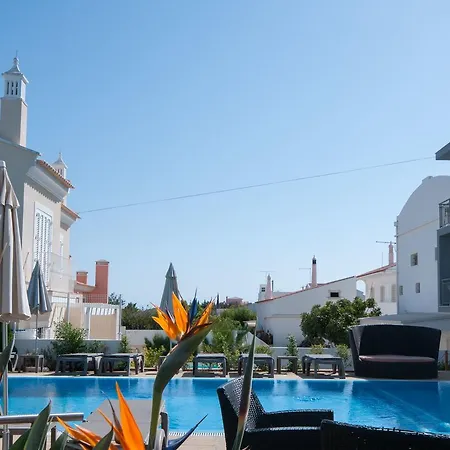 Guest House Boliqueime Гостевой дом
