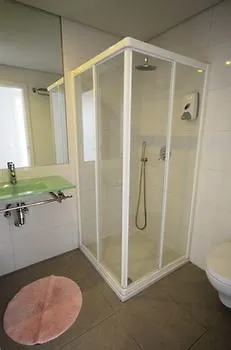 Guest House Boliqueime Гостевой дом