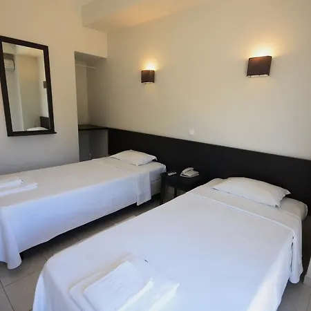 Guest House Boliqueime Pensión *